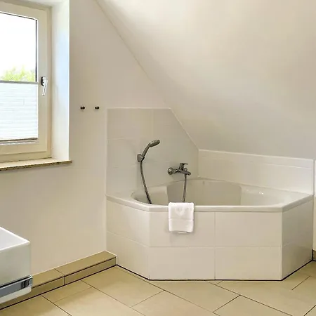 Friesenstern 1, Rebbelstieg *