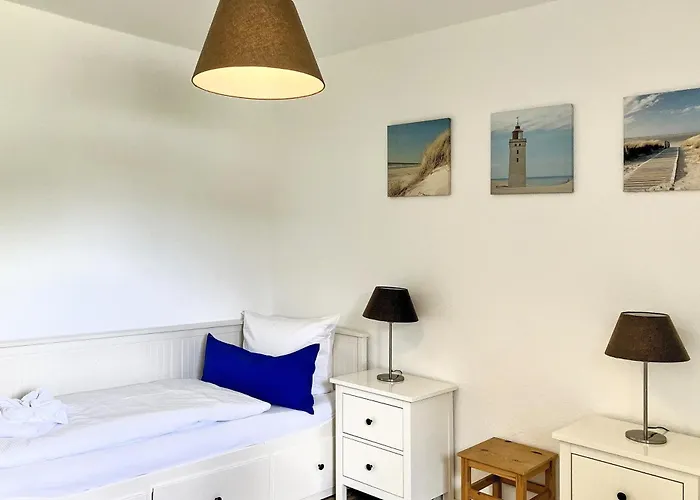 Friesenstern 1, Rebbelstieg *