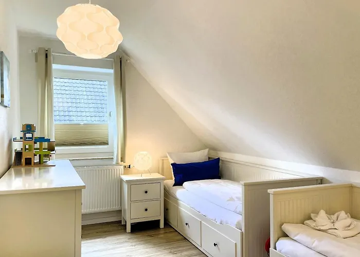 Friesenstern 1, Rebbelstieg